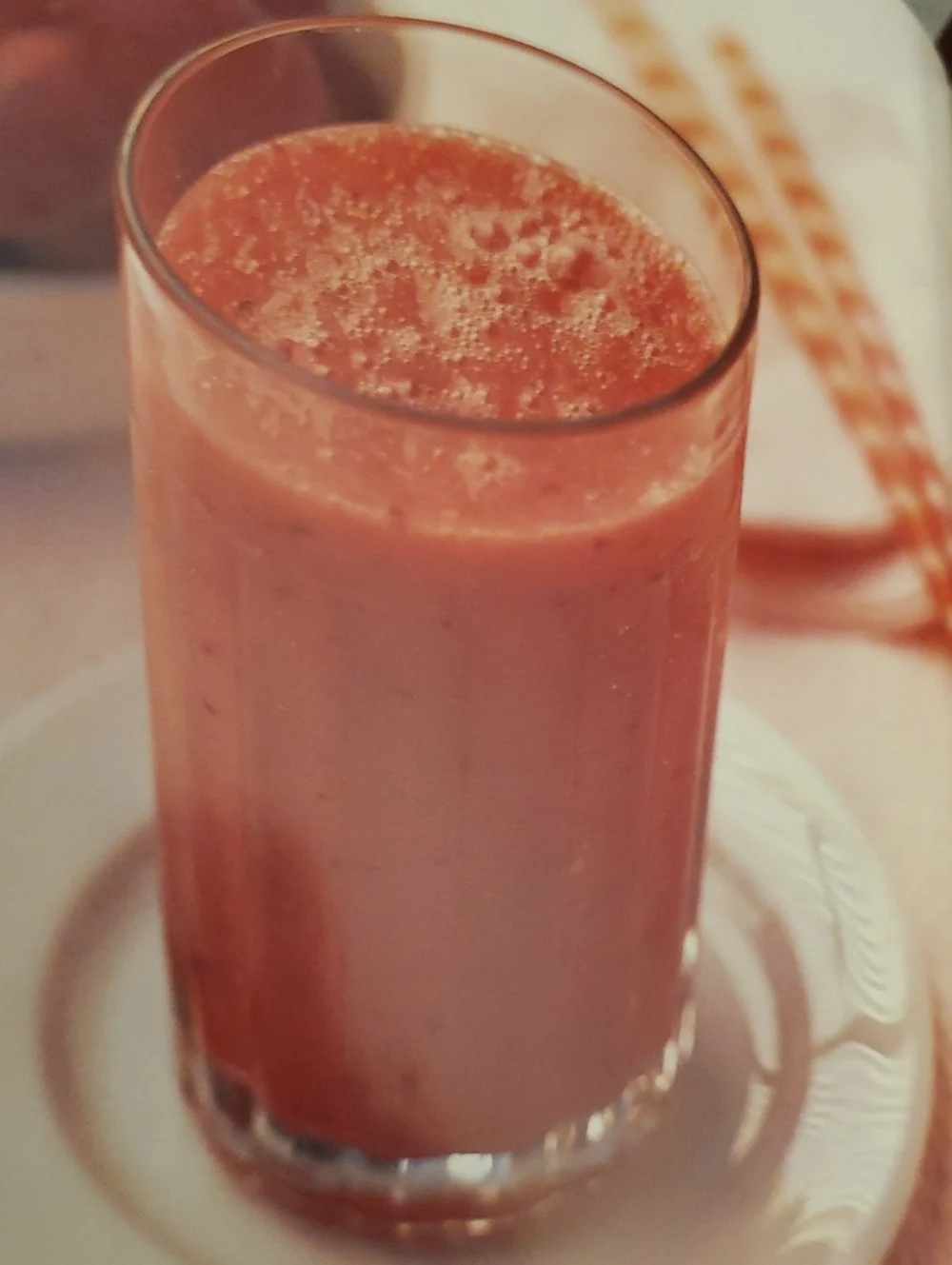Vintage Smoothies‎ Healthy Shakes & Blends - Pink Fruit Smoothie Hard Cover 2003